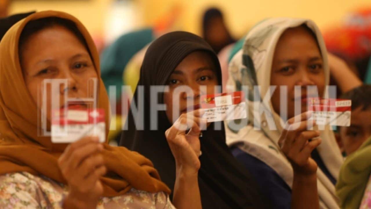 Bansos Juli 2025: PKH, BPNT Tahap 3 & Beras 20 Kg Cair, Cek Nama Sekarang!