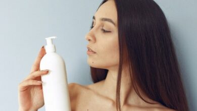 4 Sampo Urang-Aring Terbaik untuk Rambut Hitam Alami & Lebih Tebal, Ampuh dan Teruji BPOM