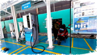 Rebutan Charger di SPKLU: Pengguna VinFast vs Sopir Taksi Listrik Adu Argumen Hak Isi Daya