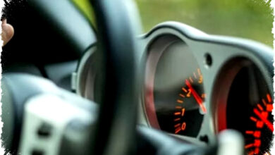 Setir Mobil Gemetar di Kecepatan Tinggi? Ini Penyebab Utama & Solusi Ampuh Agar Aman Berkendara!