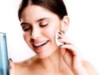 Wajah Kusam Dalam 30 Hari, Rahasia Triple Acid di Toner Ini Terungkap